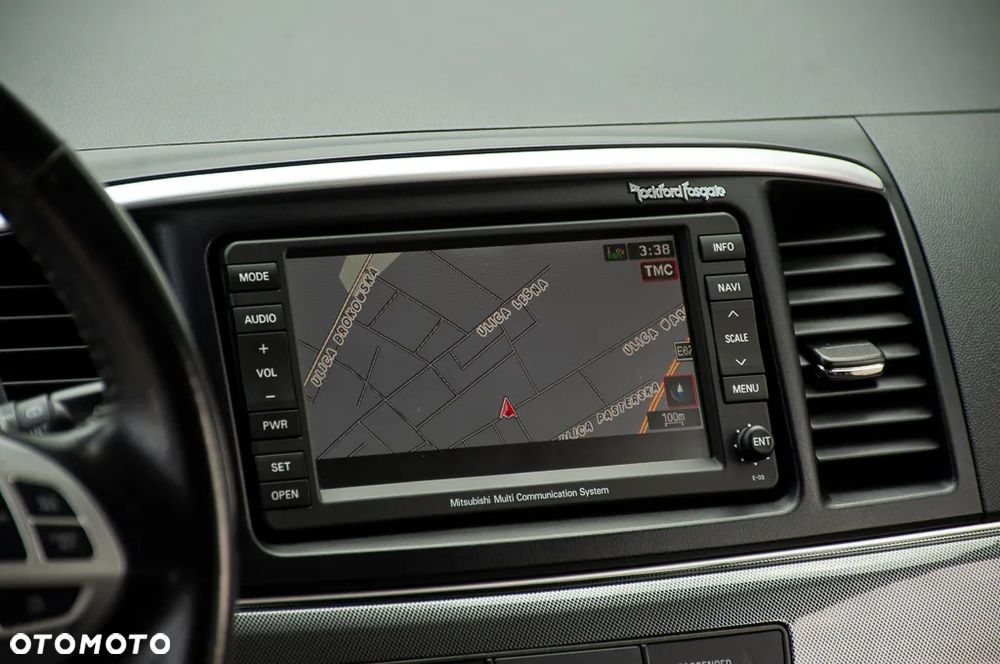 Mitsubishi Lancer 1.8 CVT Intense - 36