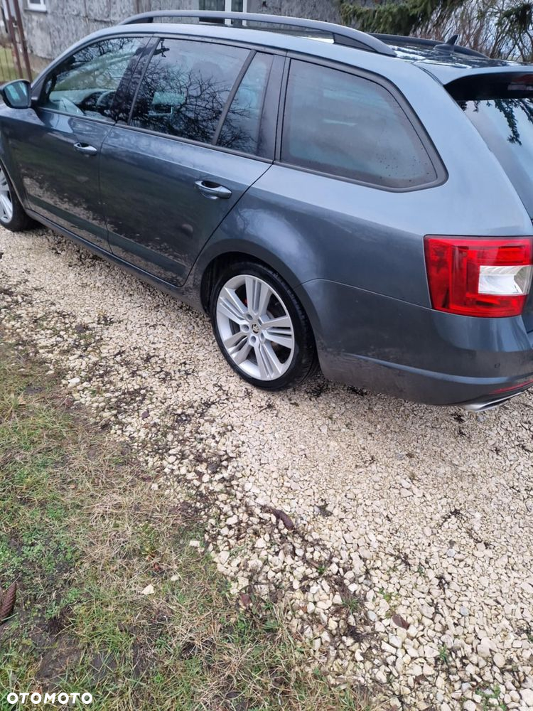 Skoda Octavia Combi 2.0 TDI (Green tec) DSG RS - 3