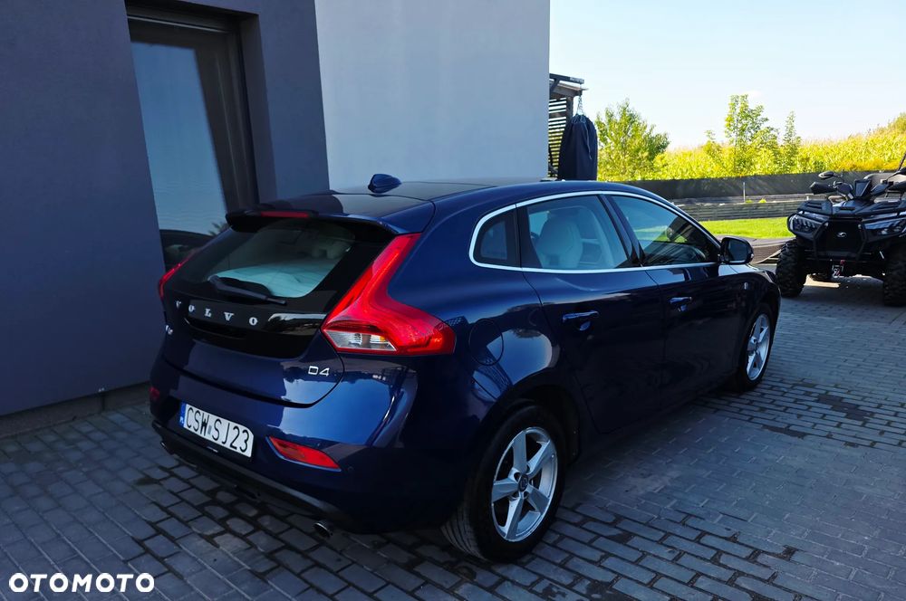Volvo V40 D4 Drive-E Ocean Race - 34
