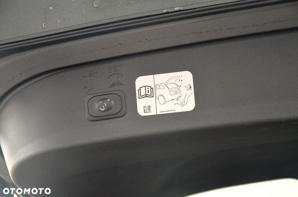 Ford Kuga - 28