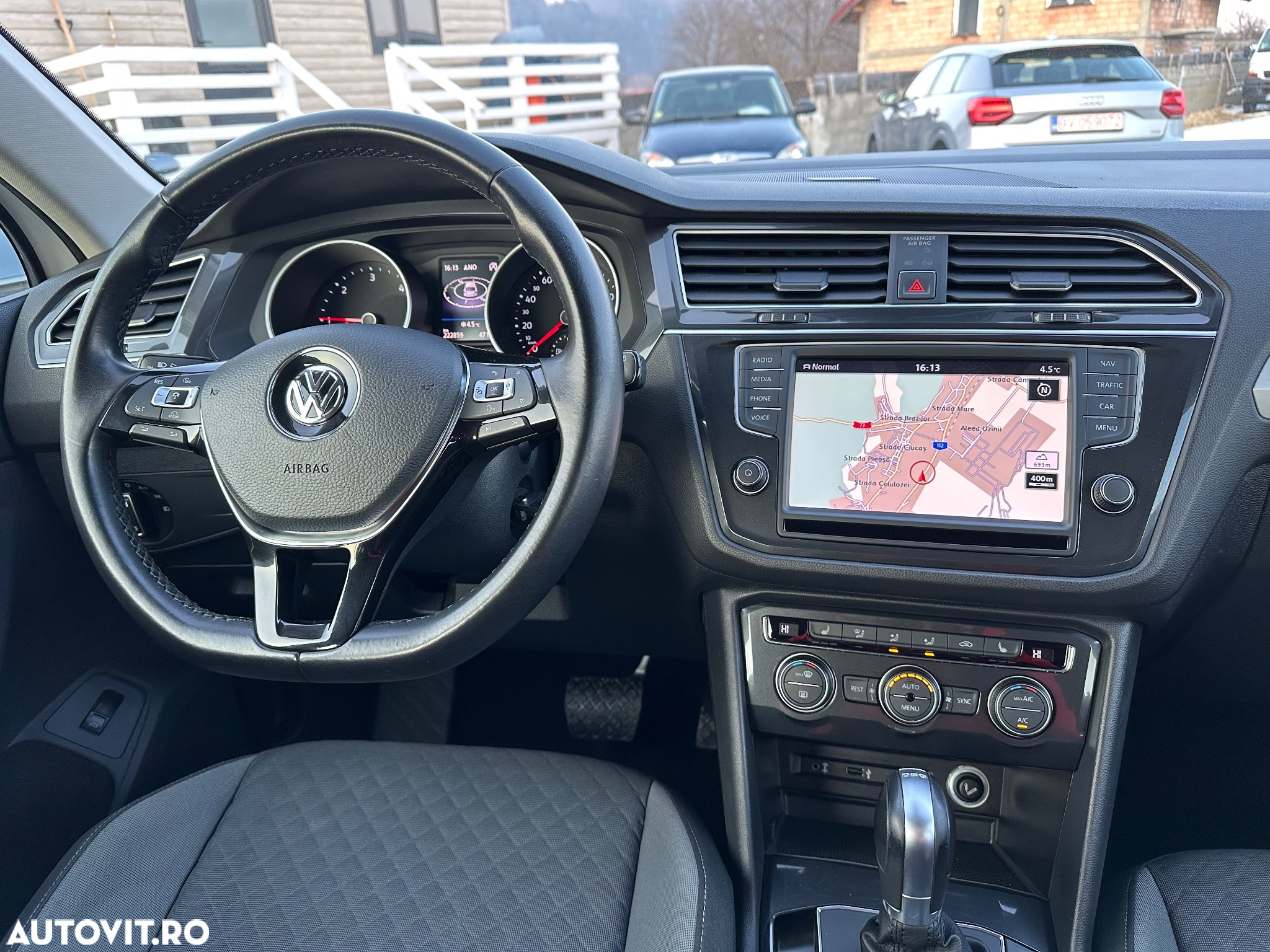 Volkswagen Tiguan 2.0 TDI 4Mot DSG Comfortline - 18