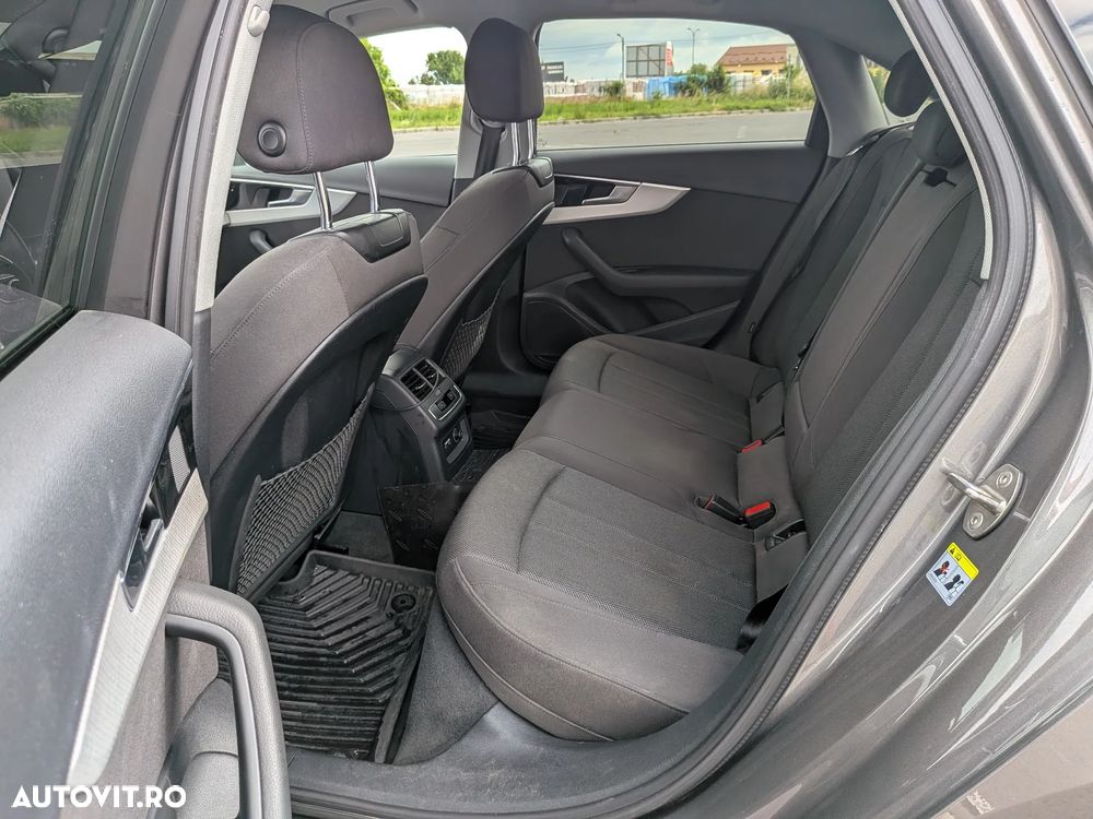 Audi A4 Limuzina 40 TDI quattro S tronic Advanced - 31