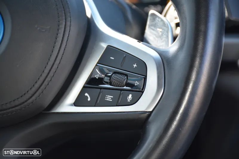 BMW 330 e Pack M Auto - 13