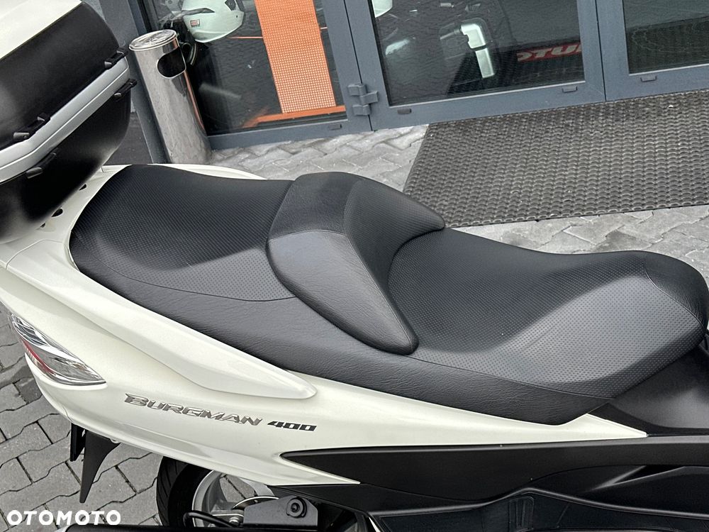Suzuki Burgman - 13