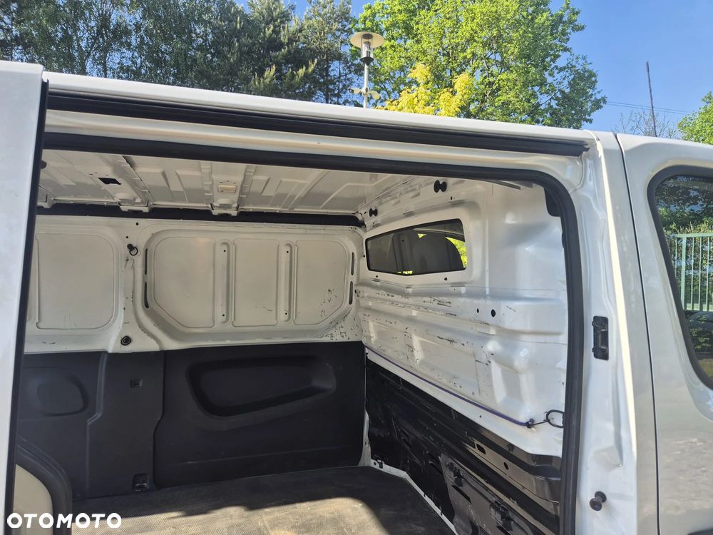 Renault TRAFIC - 9