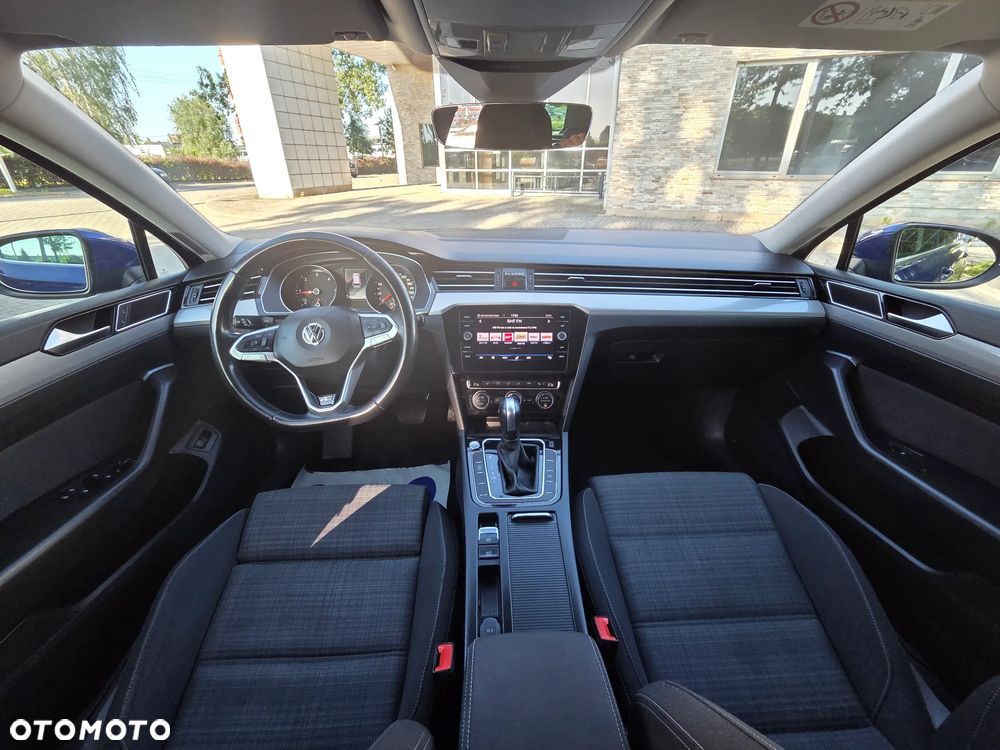 Volkswagen Passat 2.0 TDI (BlueMotion Technology) DSG Highline - 21