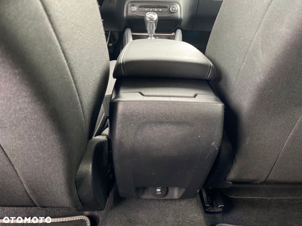 Ford Focus - 13