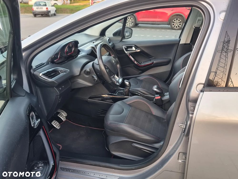 Peugeot 2008 - 7