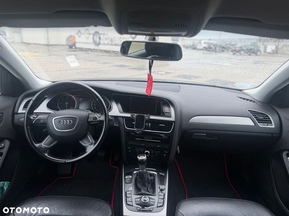Audi A4 Avant 2.0 TDI - 5