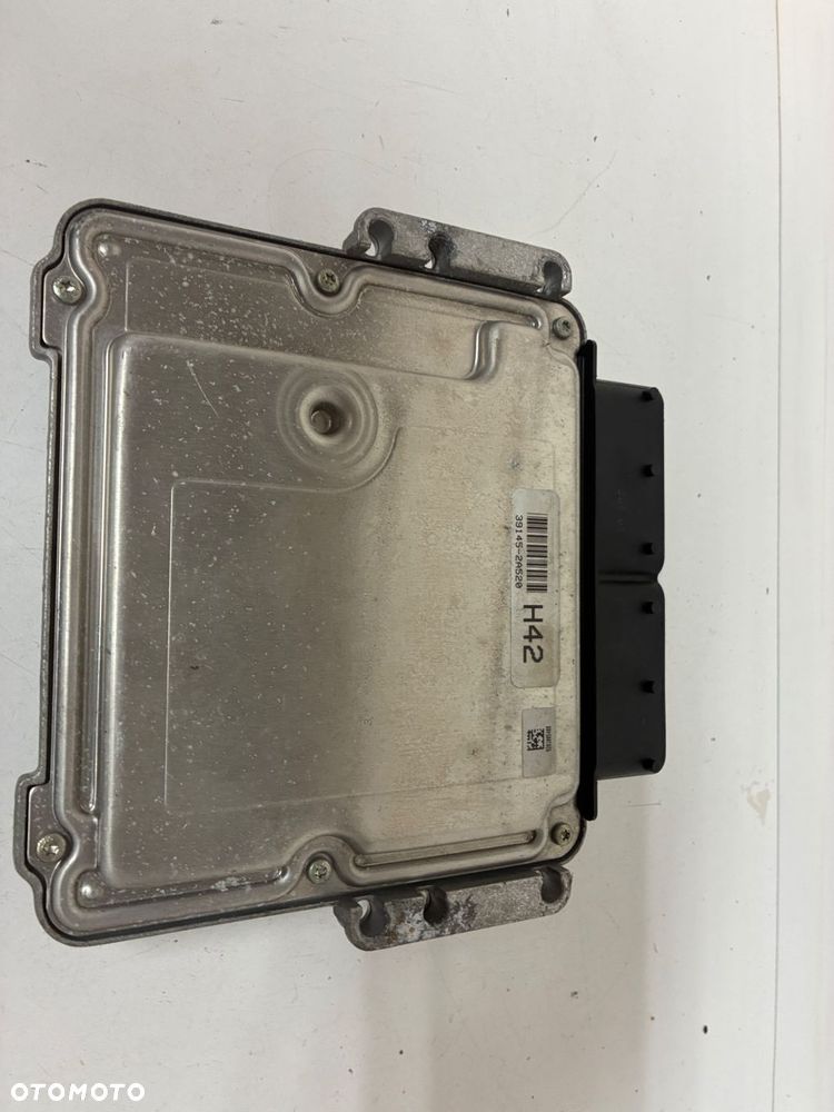 KIA HYUNDAI KOMPUTER  STEROWNIK  SILNIKA 1311432589 EDC17C57-4.10 0281031717 - 6