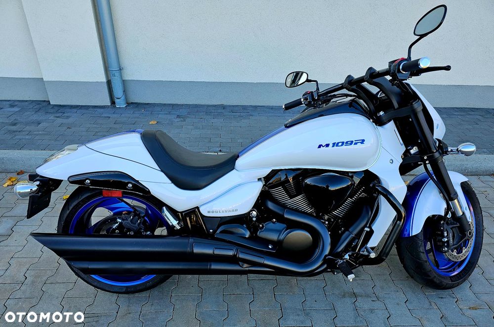 Suzuki Boulevard - 4