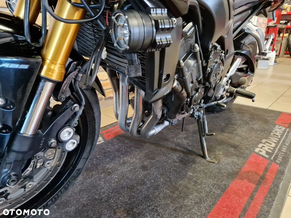 Yamaha FZ - 22