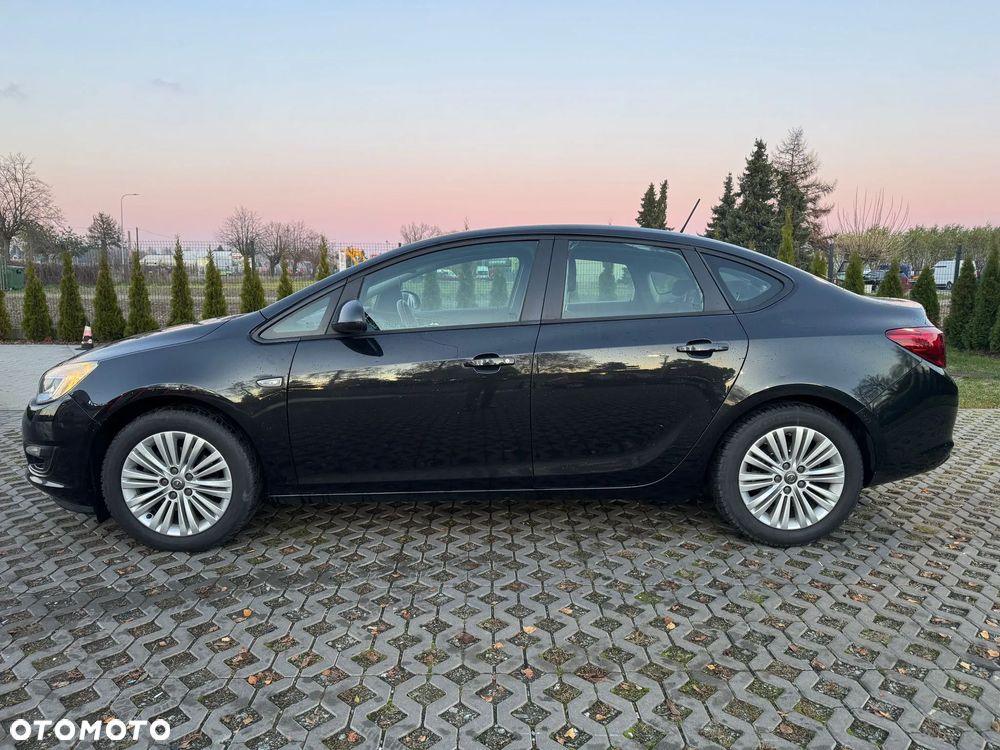 Opel Astra 1.7 CDTI Enjoy - 9