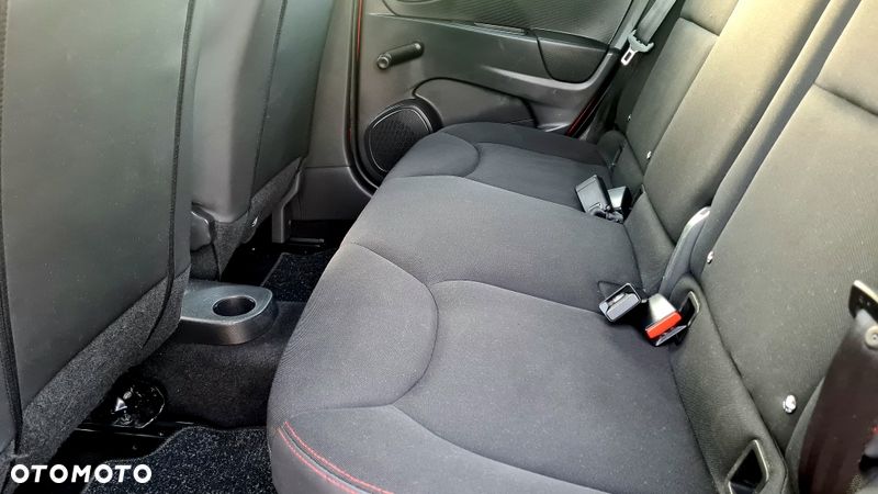 Renault Clio 1.2 16V 75 Expression - 23