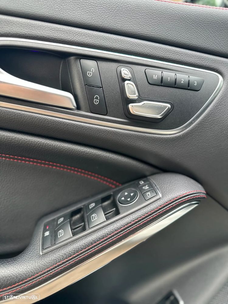 Mercedes-Benz CLA 45 AMG 4Matic Speedshift 7G-DCT - 11