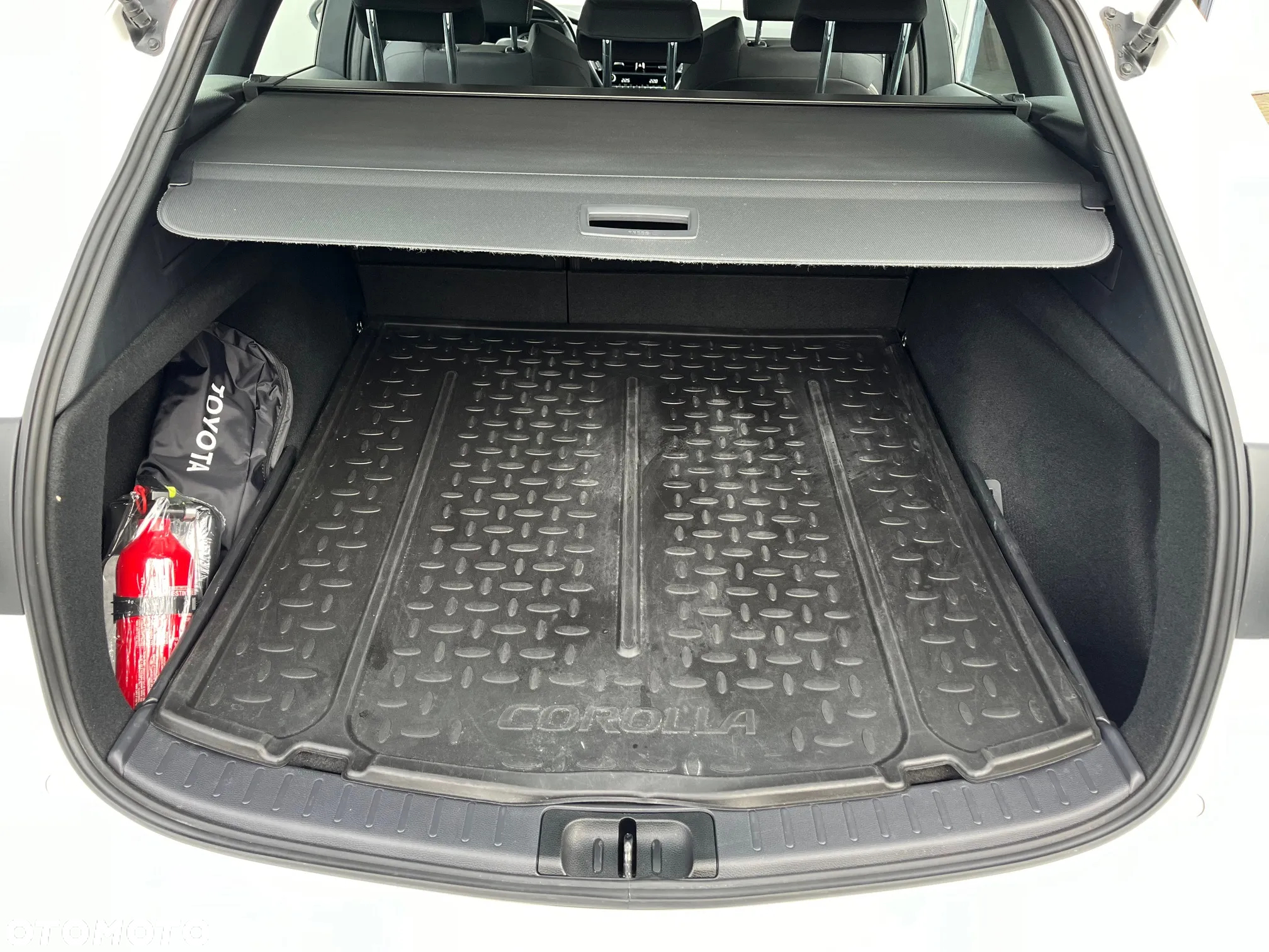 Toyota Corolla 1.8 Hybrid Comfort - 13