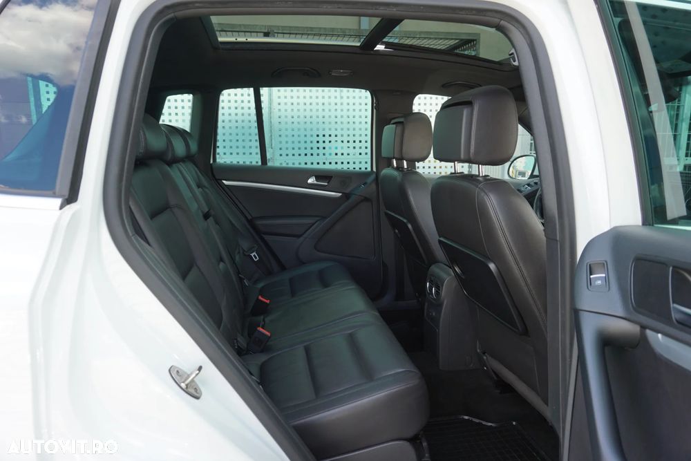 Volkswagen Tiguan 2.0 TDI SCR 4MOTION DSG R-Line - 12