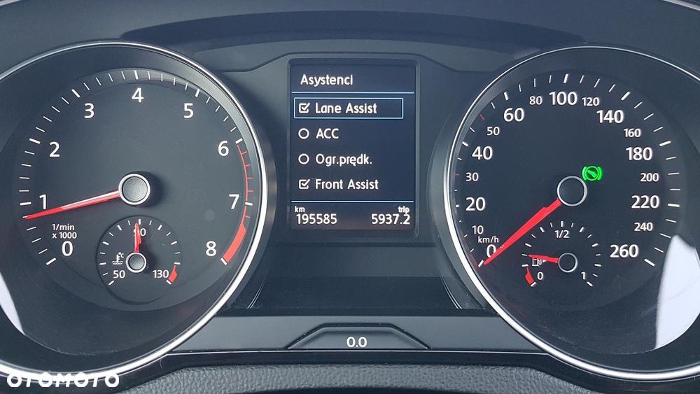 Volkswagen Passat 2.0 TSI Business DSG - 32
