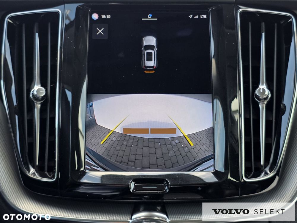 Volvo XC 60 - 30