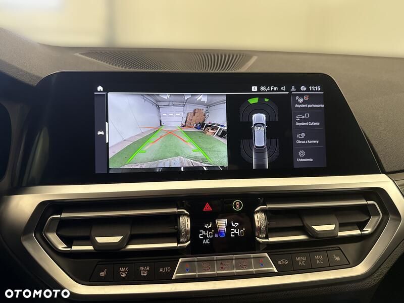 BMW Seria 3 318d Business Edition - 18