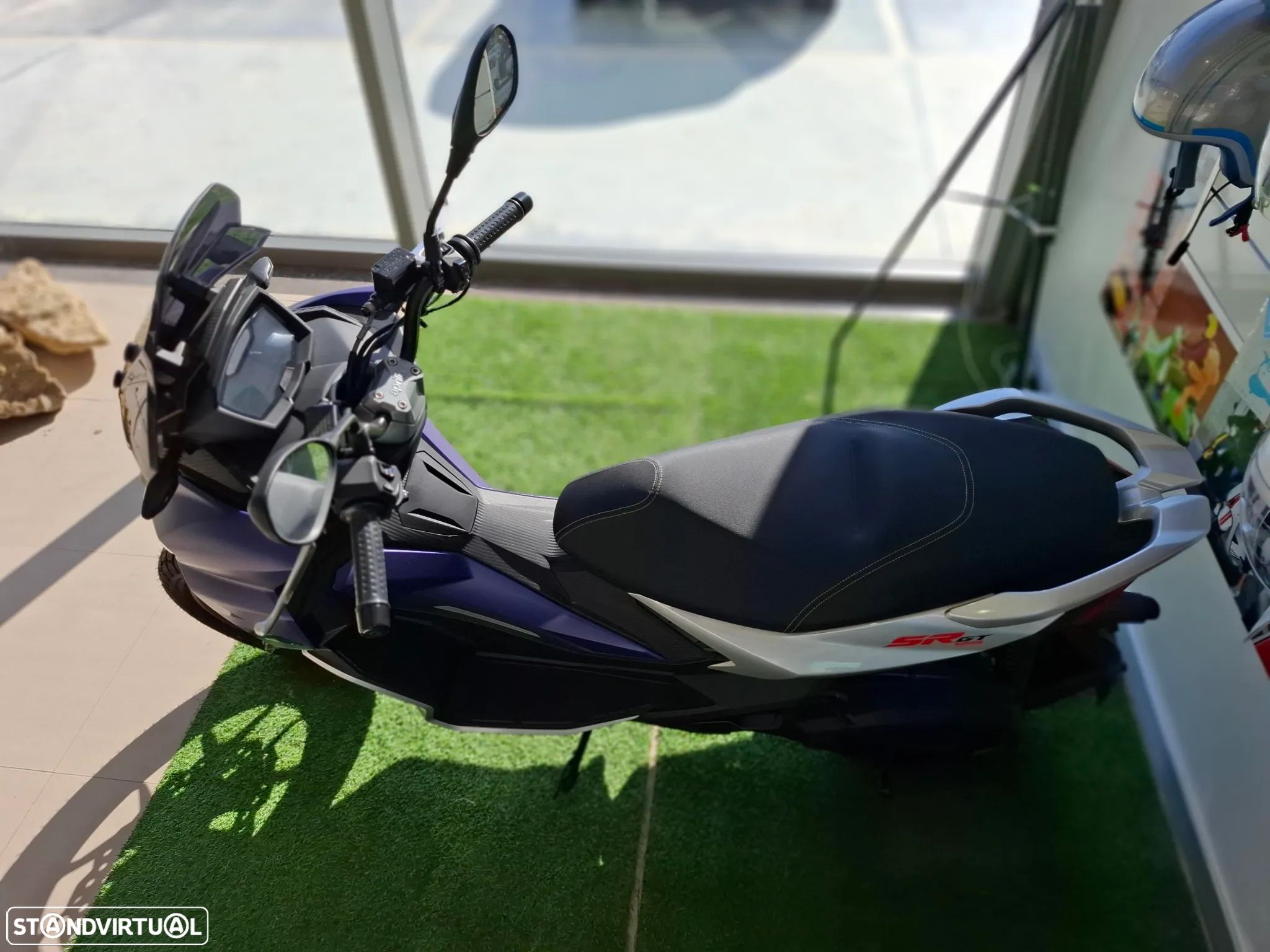 Aprilia SR Aprilia SR GT 125 - 1
