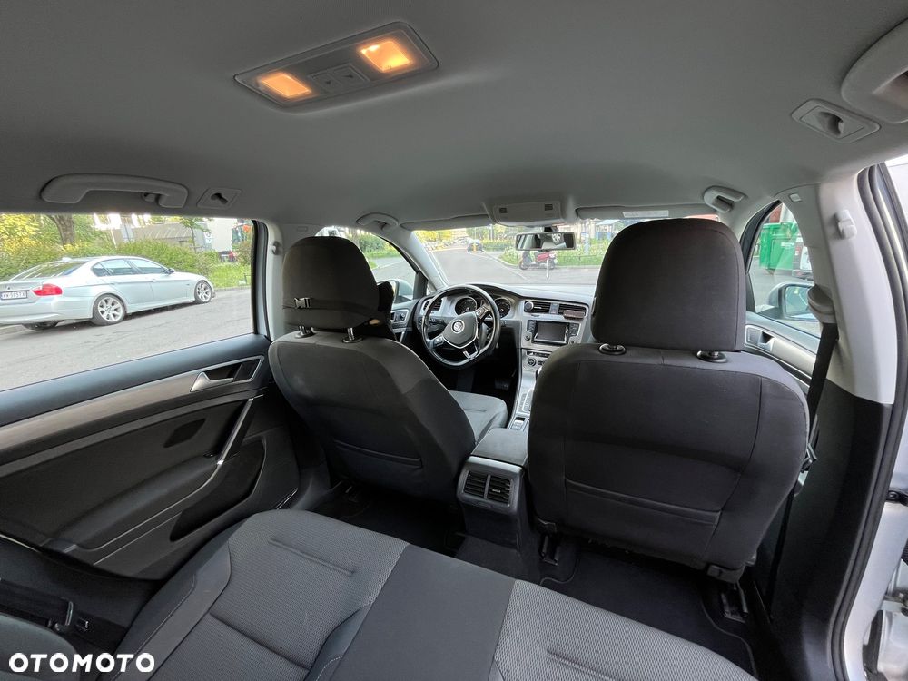 Volkswagen Golf 1.4 TSI BMT Comfortline DSG - 19