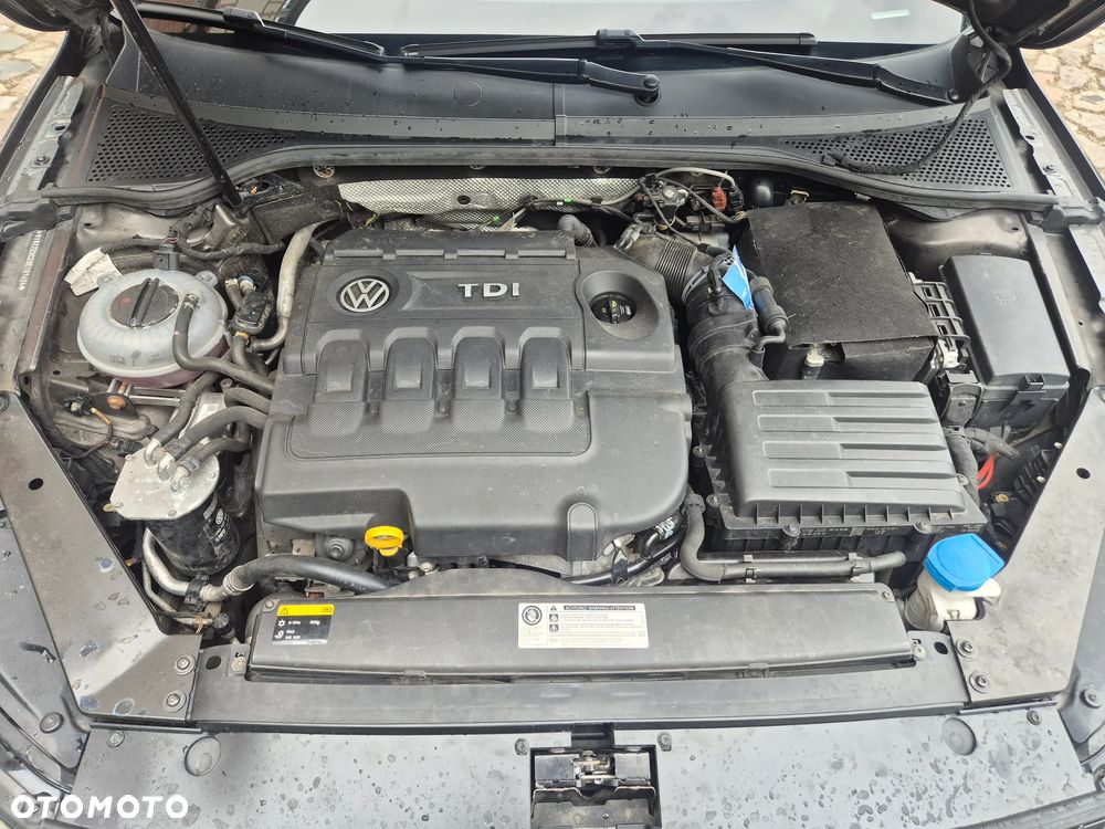 Volkswagen Passat 2.0 TDI (BlueMotion Technology) DSG Comfortline - 29