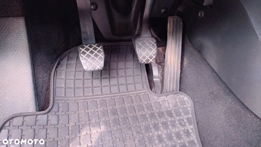 Seat Altea 1.6 Stylance - 11