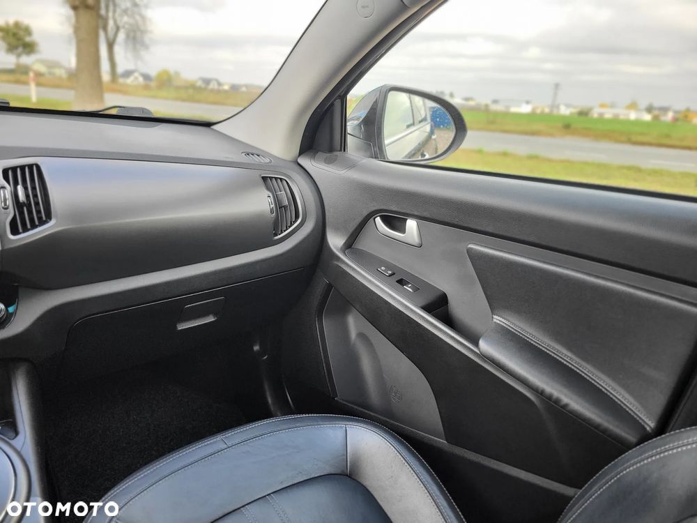 Kia Sportage 2.0 CRDI XL AWD - 11