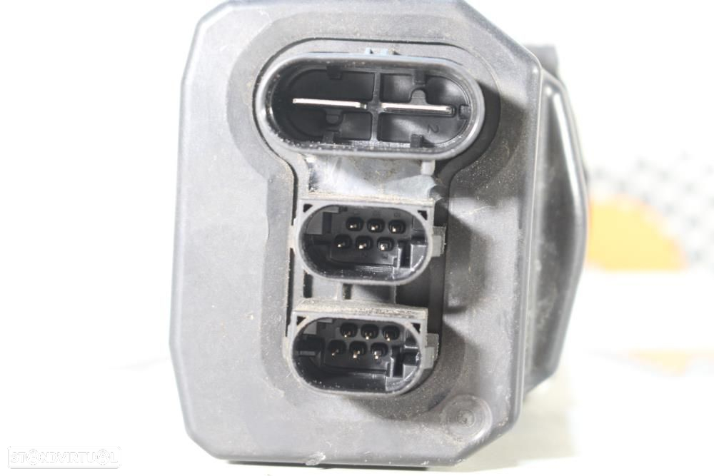 Motor Da Caixa De Direção Bmw 3 (F30, F80)  5Wk66200e / 7369110 / 7369 - 8