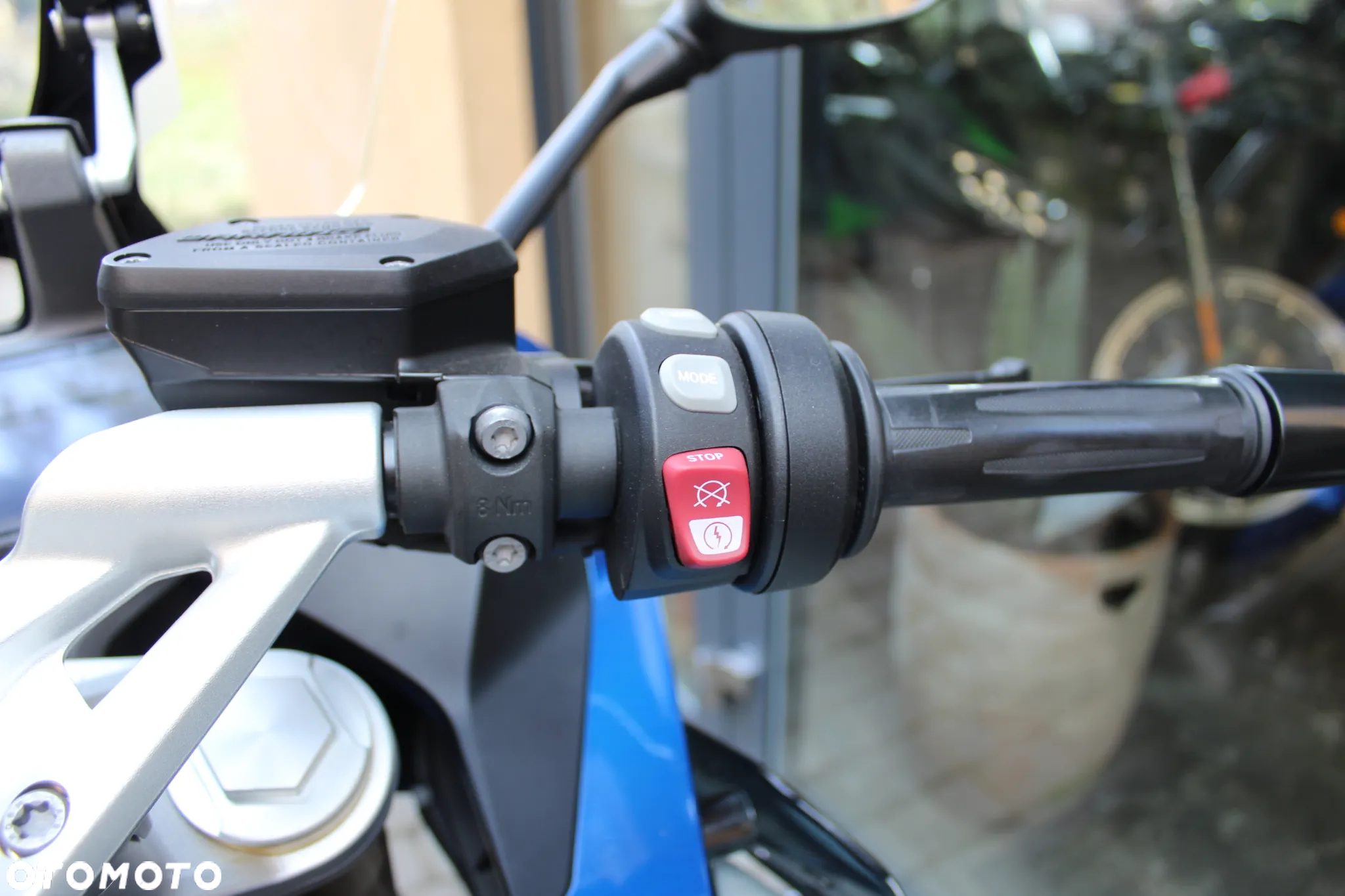 BMW R - 9