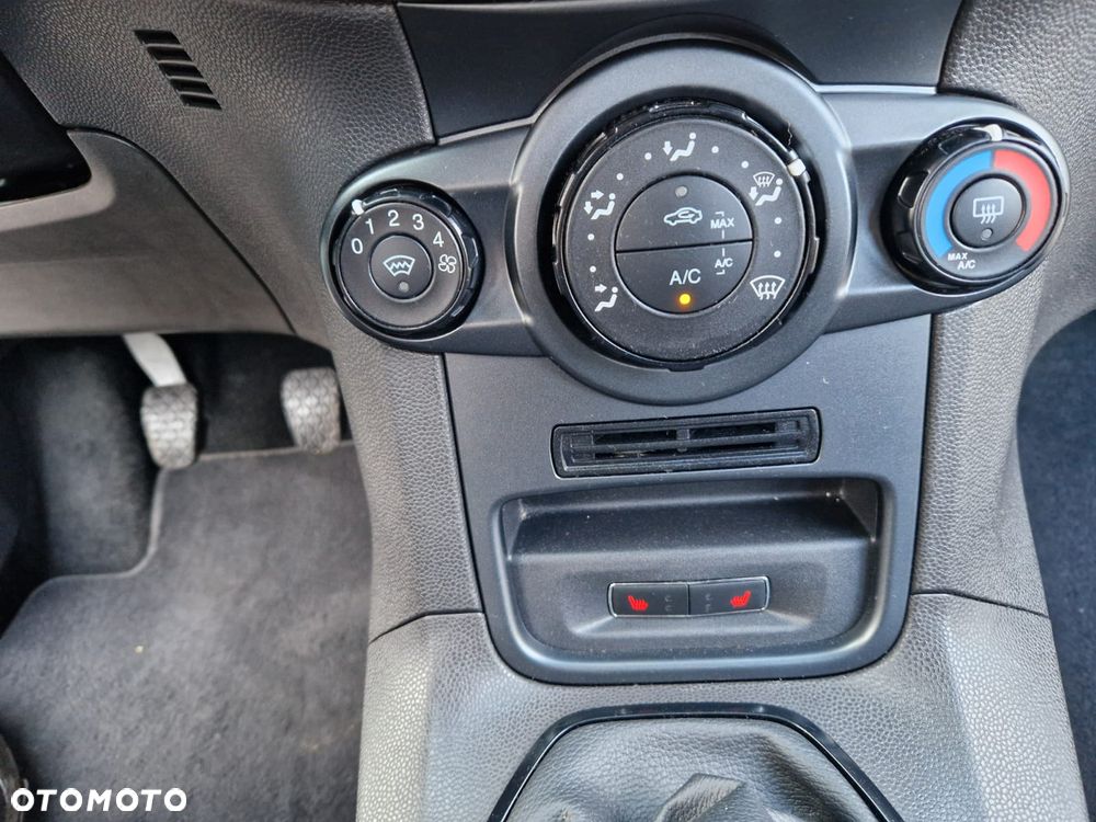 Ford Fiesta 1.25 SYNC Edition - 17