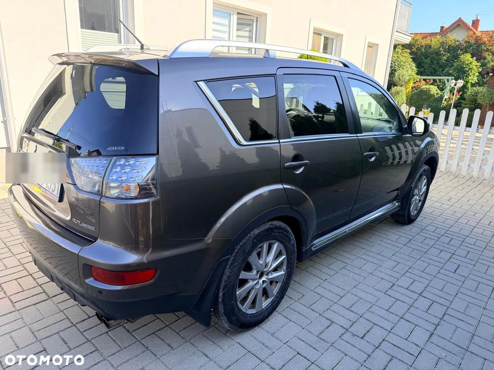 Mitsubishi Outlander 2.0 DID Intense - 4