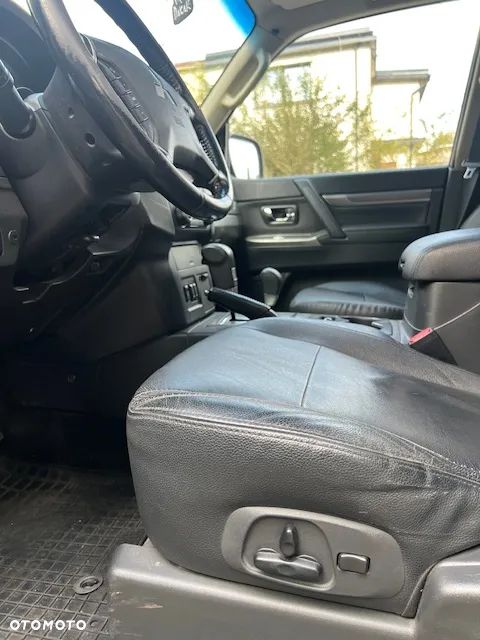Mitsubishi Pajero 3.2 DID Instyle - 17