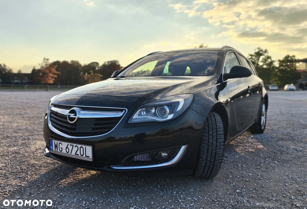 Opel Insignia 2.0 T SportsTourer 4x4 ecoFLEX Start/Stop - 6
