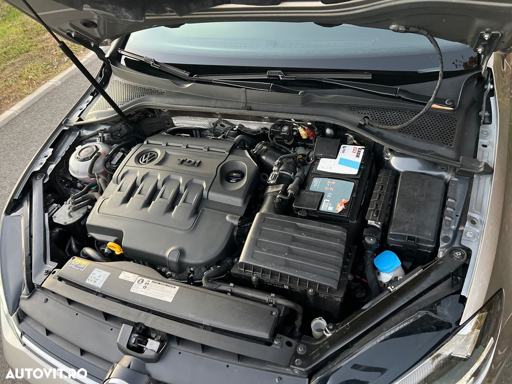 Volkswagen Golf Variant 1.6 TDI SCR DSG Join - 16