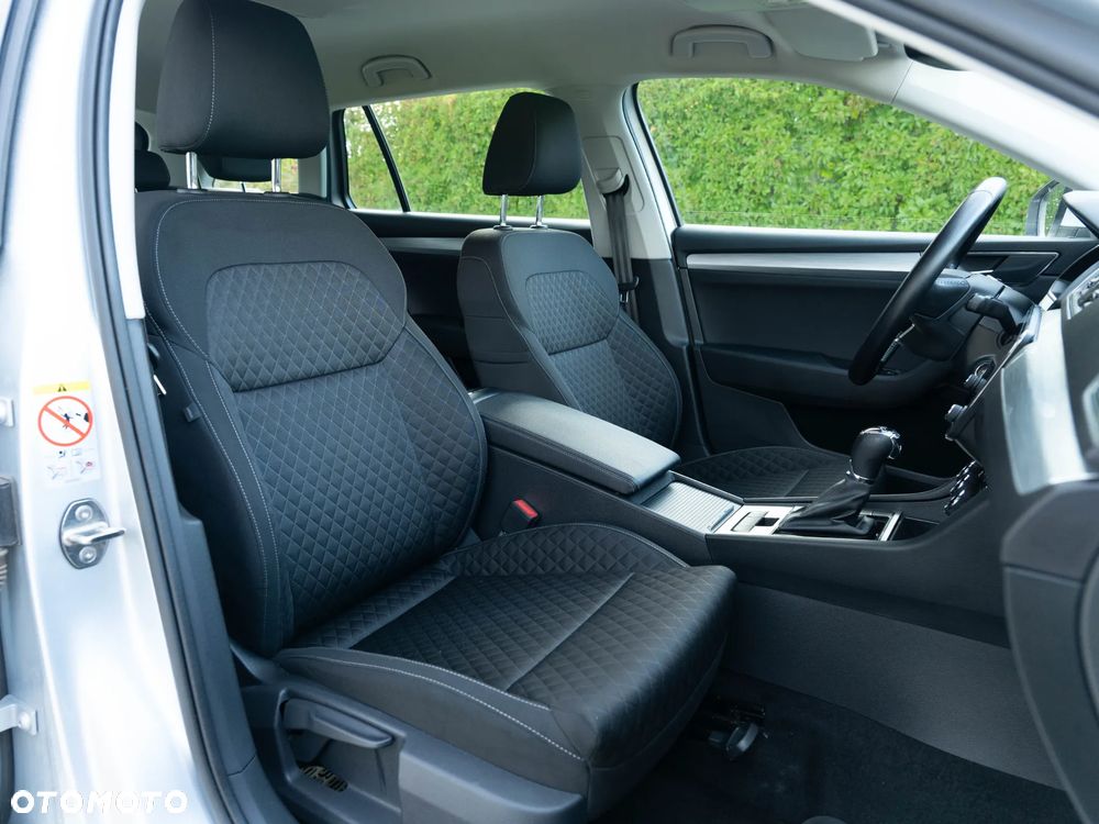 Skoda Superb 2.0 TDI Ambition DSG7 - 21