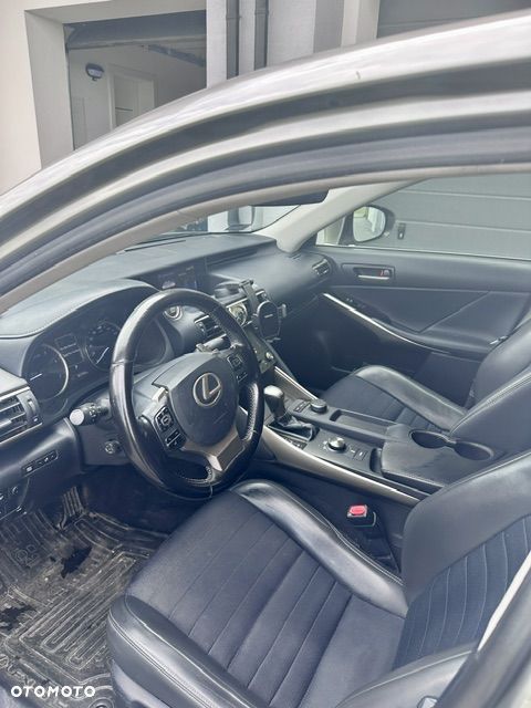 Lexus IS 200t / 300 Elegance - 7