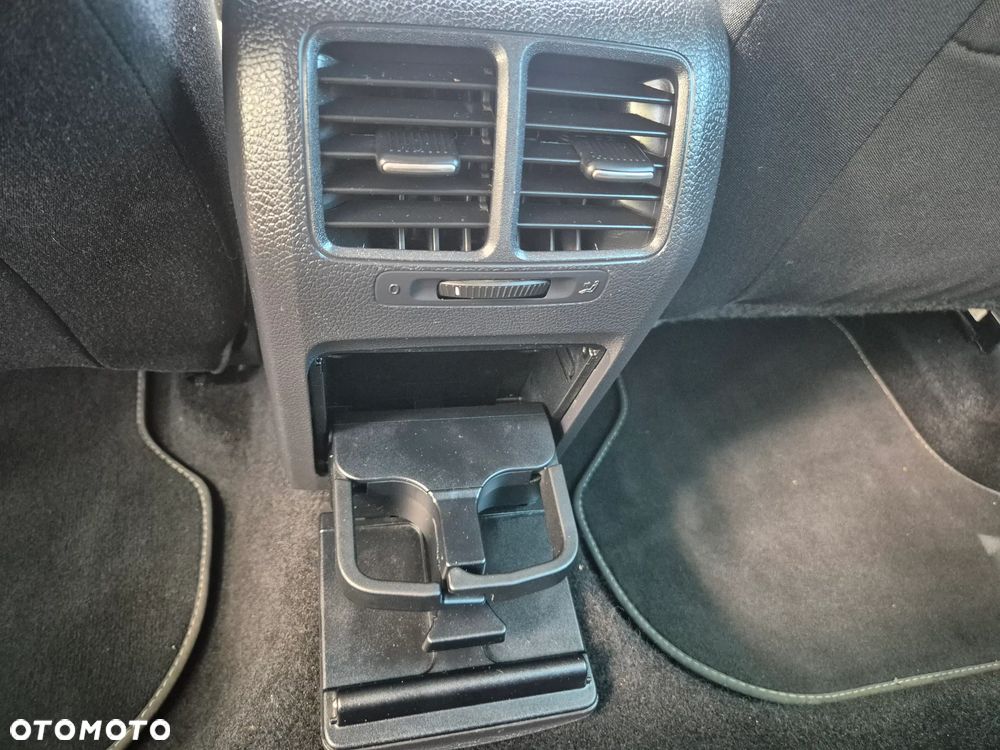 Volkswagen Golf 1.2 TSI BlueMotion Technology MATCH - 13