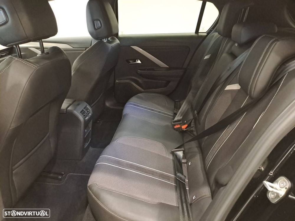 Opel Astra 1.5 D GS Aut. - 10