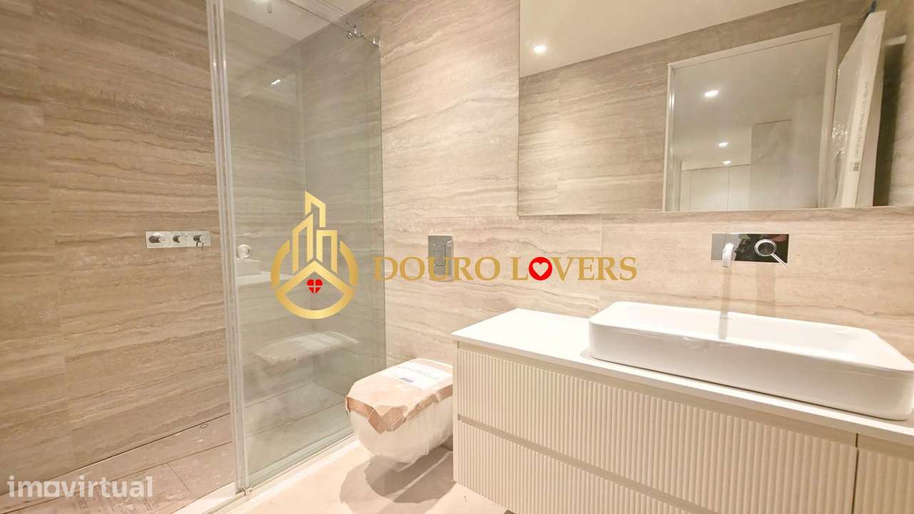 Apartamento T3 em Vila Nova de Gaia - S. Félix da Marinha - Grande imagem: 2/23