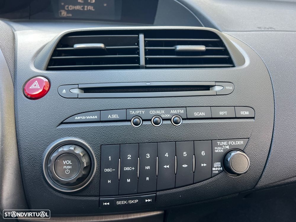 Honda Civic 1.4 i-VTEC Sport - 35