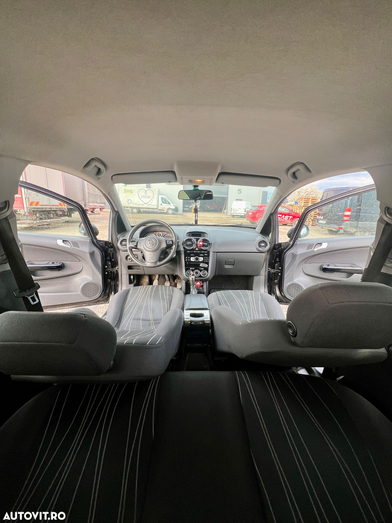 Opel Corsa 1.2 Twinport Van - 11