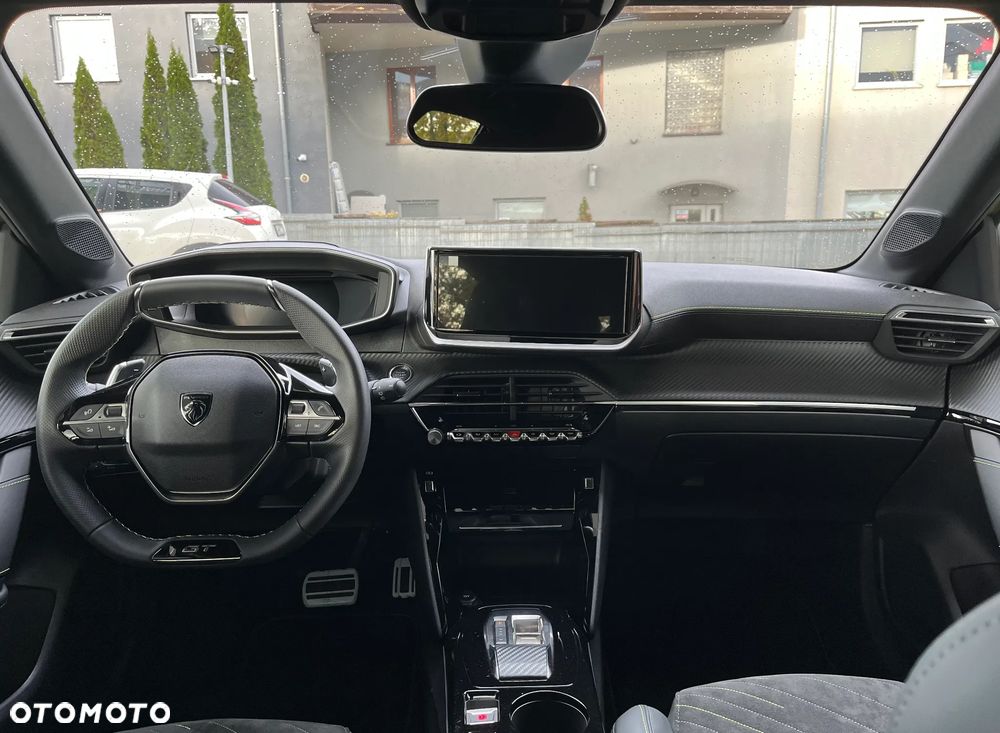 Peugeot 208 1.2 mHEV GT - 25