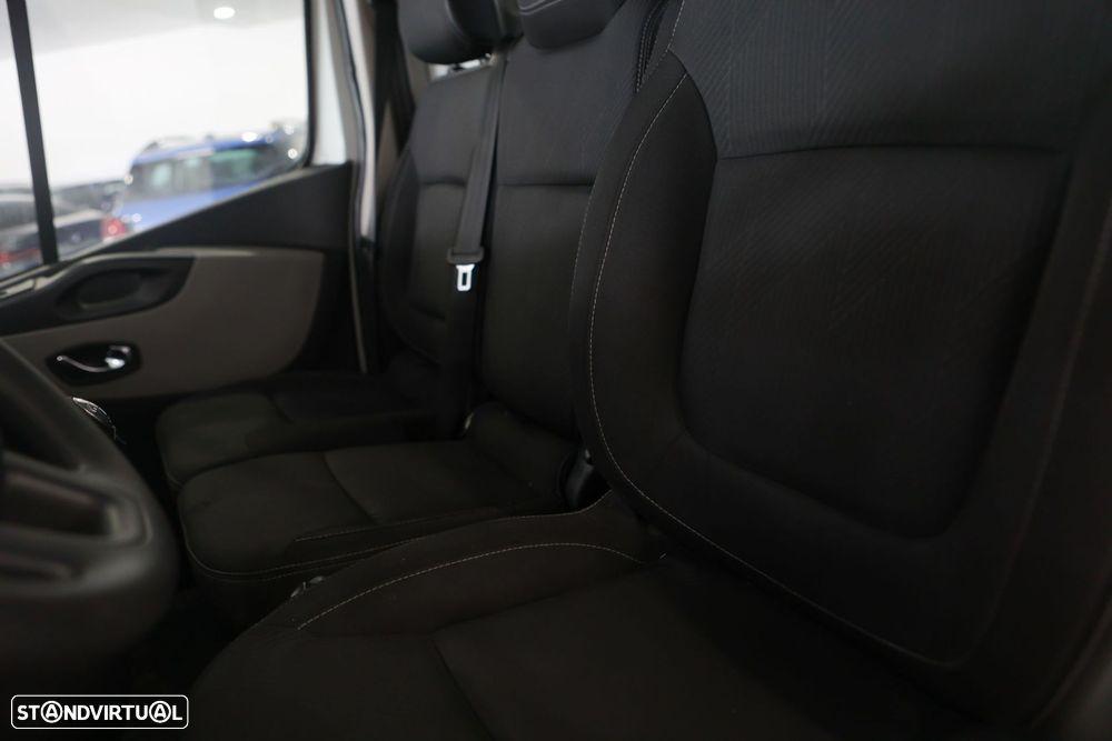 Renault Trafic 1.6 dCi L1H1 1.0T - 18