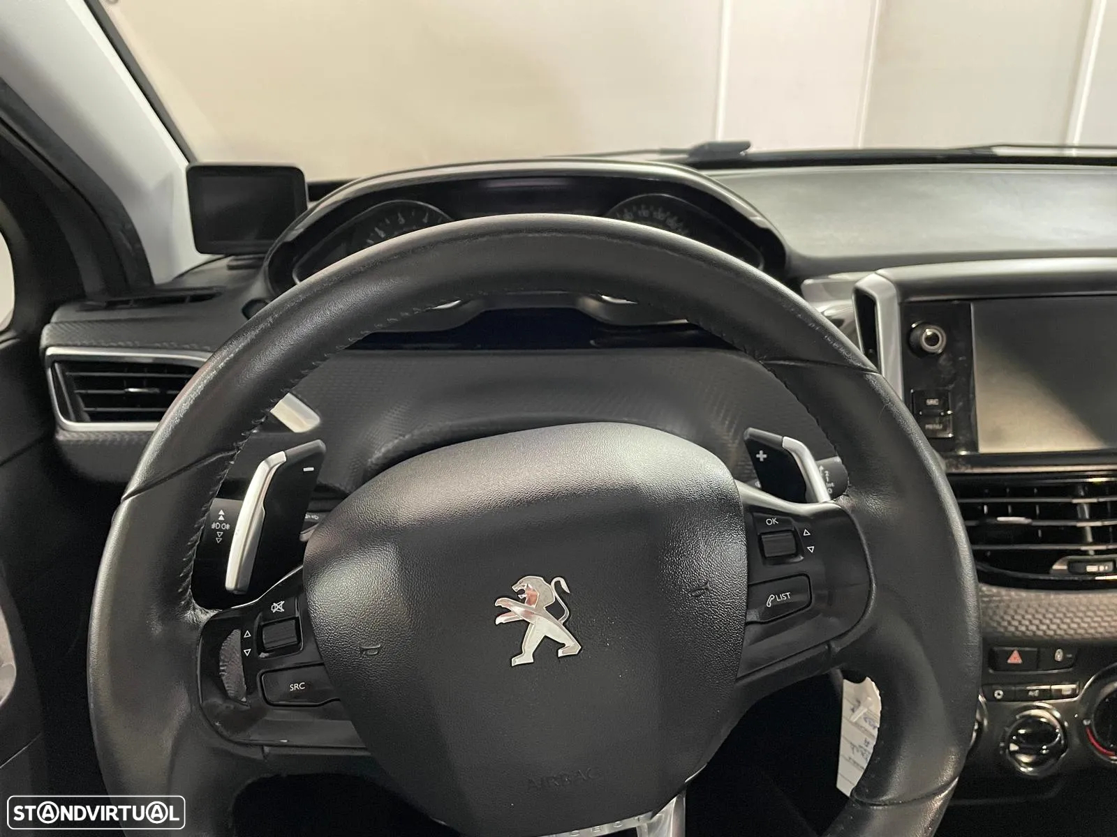 Peugeot 2008 - 3