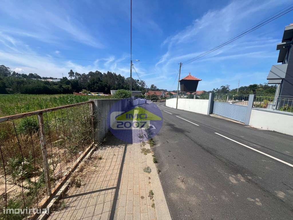 Terreno em Nogueira da Regedoura - Grande imagem: 4/19