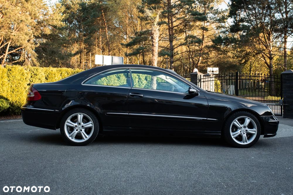 Mercedes-Benz CLK - 9