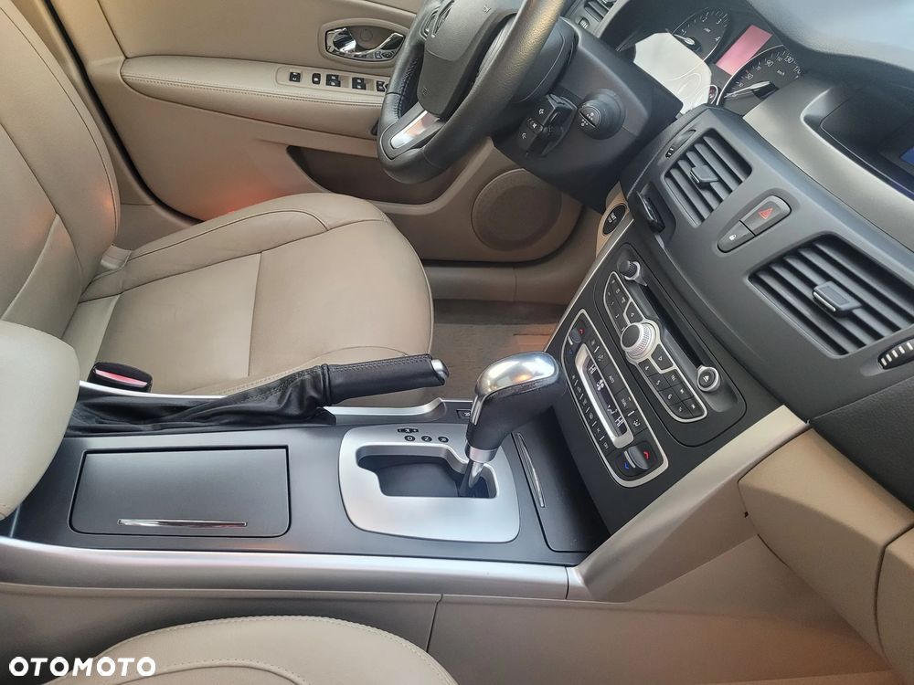 Renault Latitude dCi 175 FAP - 19