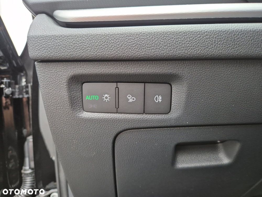 Skoda Octavia 1.5 TSI mHEV Drive Selection DSG - 23